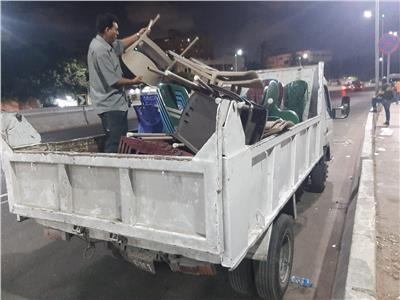 حملة لضبط المخالفات وإزالة الإشغالات بحي وسط الإسكندرية