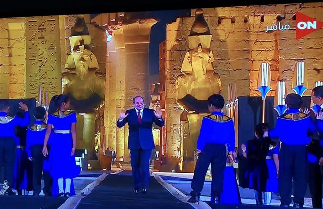 وصول الرئيس عبد الفتاح السيسي إلى مراسم الاحتفال بافتتاح طريق الكباش
