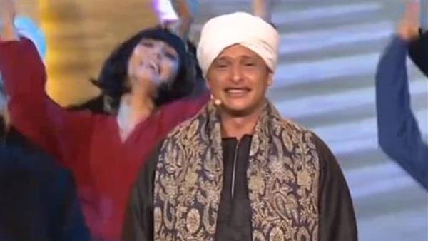 بعد غنائه أمام الرئيس.. وائل الفشنى: ركبى كانت بتخبط فى بعضها 