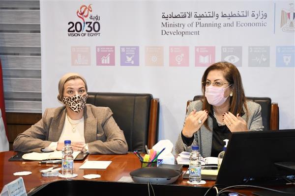 التخطيط والبيئة تناقشان ترتيبات استضافة مصر لمؤتمر التغير المناخي
