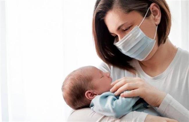 تعرف علي الاجرائات الوقائية للأمهات المصابات بكورونا خلال فترة الرضاعة ..فيديو