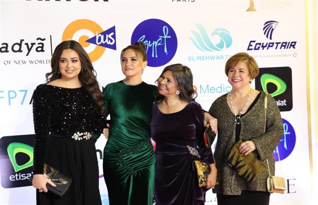 جمال ودلال.. هبة مجدي تخطف الأنظار في مهرجان القاهرة السينمائي 