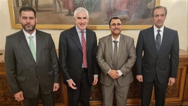 «البرغوتي» يلتقي رئيس لجنة العلاقات الخارجية بمجلس الشيوخ الإيطالي