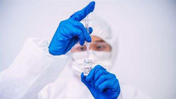 ليبيا تدعو إلى ضرورة أخذ التطعيمات مع ظهور متحور «أوميكرون»