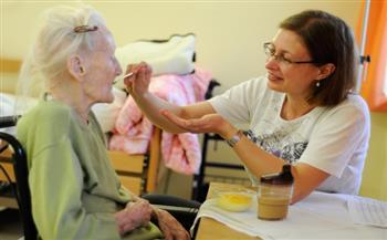 ألمانيا تحتاج إلى 35 ألف عامل صحى لرعاية المسنين والمرضى