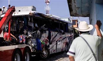   مصرع وإصابة 51 شخص جراء اصطدام حافلة بوسط المكسيك