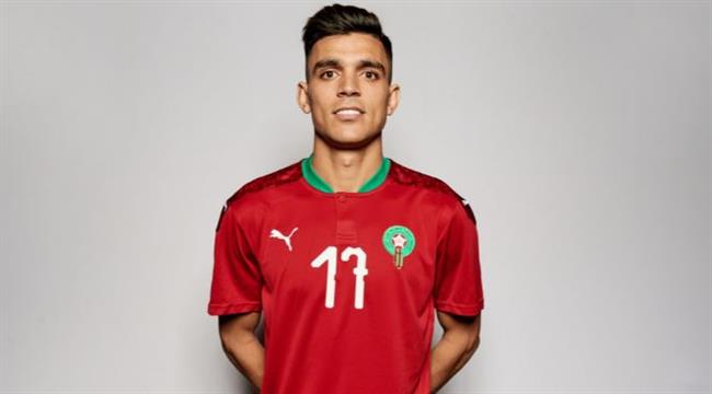 بن شرقى فى جلسة التصوير الرسمية قبل كأس العرب