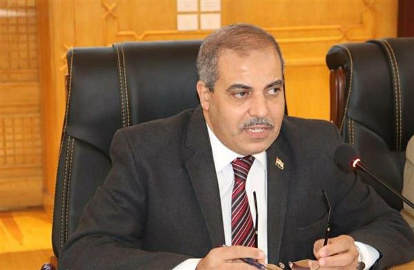 رئيس جامعة الأزهر يشيد بمشروعات «حاضنة رواق القاهرة» بكلية الصيدلة