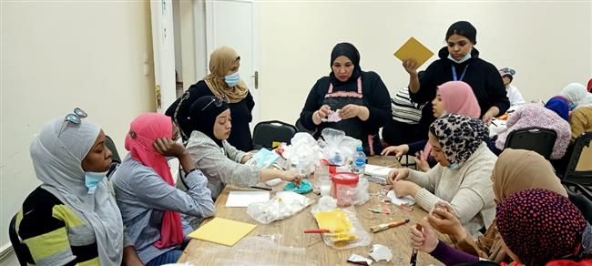 استمرار الورش الفنية بالملتقى الحادى عشر لثقافة وفنون المرأة بالأسمرات