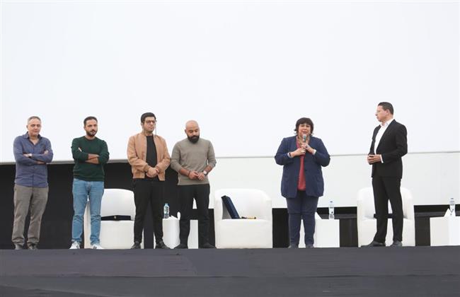 وزيرة الثقافة تشهد ندوة الاختيار وتكرم صناعة وأبطالة