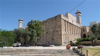 خلال 10 أشهر.. إسرائيل تمنع الأذان 525 مرة في المسجد الإبراهيمي