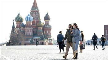 روسيا تسجل 33548 إصابة جديدة بفيروس كورونا