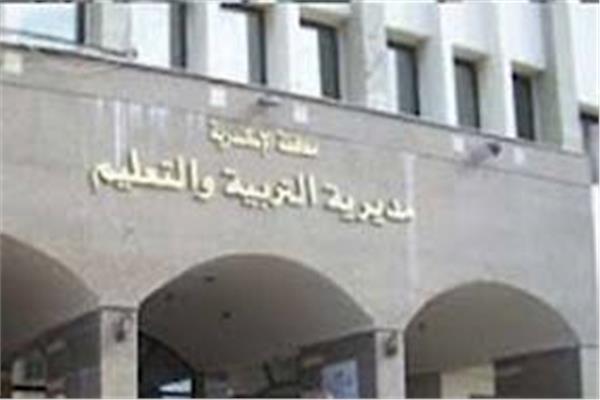أول تعليق من تعليم الإسكندرية على فيديو سيدة سرقة الطلاب 