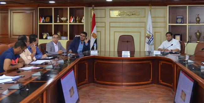 بني سويف تناقش الموقف التنفيذي للمشروعات «حياة كريمة»