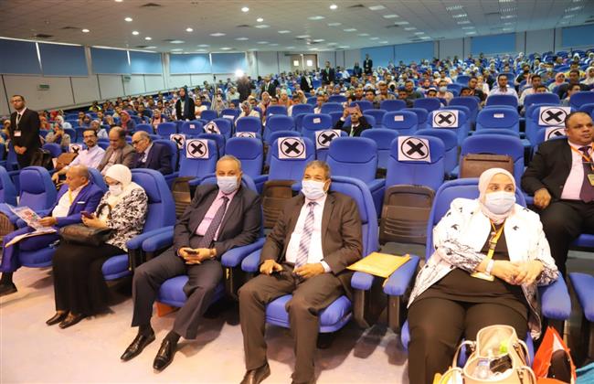 انطلاق فعاليات المؤتمر العلمي الثالث للعلاج الطبيعي بجامعة جنوب الوادي