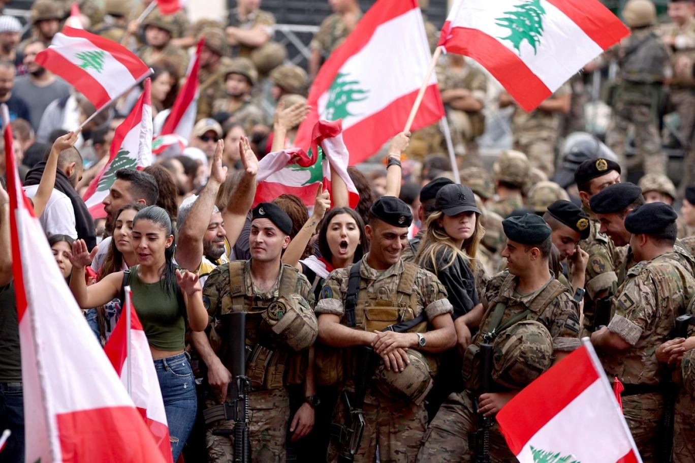 سفراء أمريكا وبريطانيا وكندا: ملتزمون بدعم الجيش اللبناني