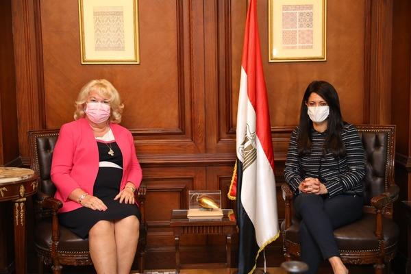 وزيرة التعاون الدولي تلتقي نائب وزير الاقتصاد الروماني لبحث انعقاد اللجنة المشتركة
