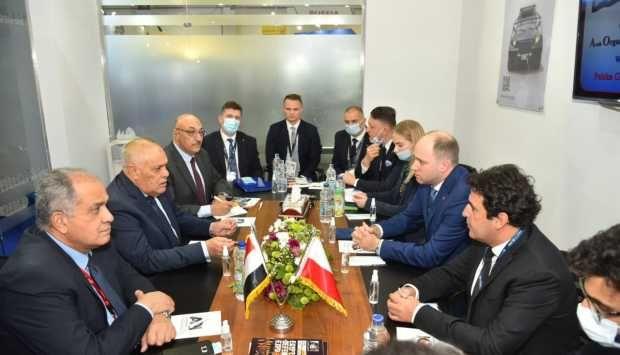 إيديكس 2021.. «التراس» يبحث مع «PGZ» البولندية التعاون في مجالات الصناعات الدفاعية