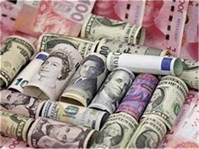 أسواق العملات تهدأ من صدمة المتحور الجديد