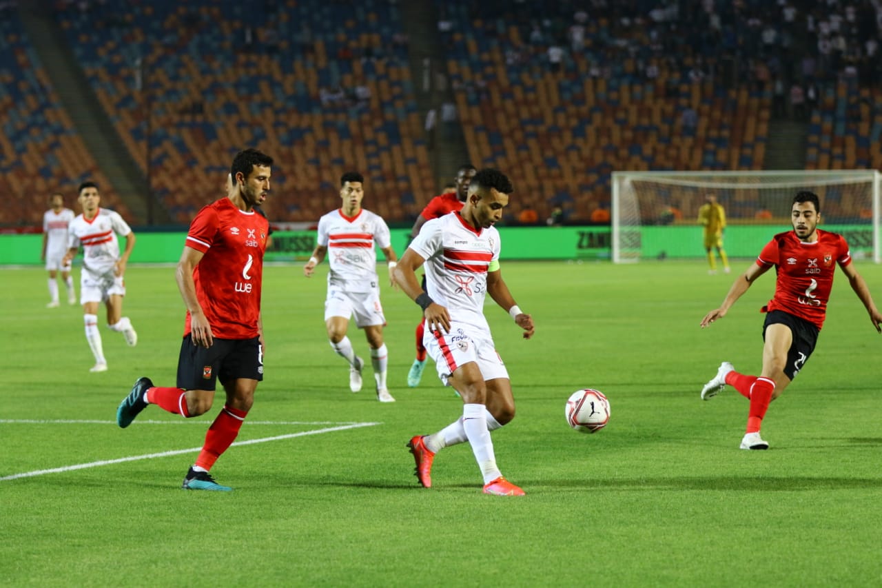 محمد شريف يحرز هدف الأهلى الثالث فى شباك الزمالك