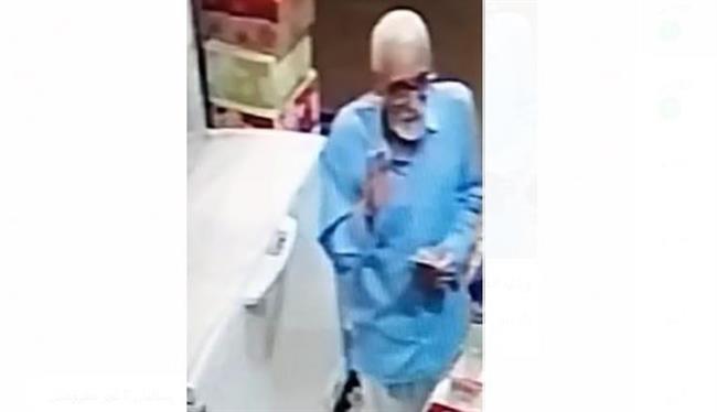 انفراد.. شاهد آخر ظهورلـ «عباس» الذي تعرض للقتل على يد أبنه بالإسكندرية 