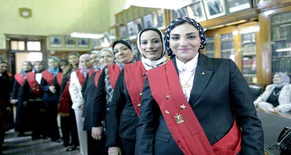 تعرف على الأوراق المطلوبة  لتعيين القاضيات في المحاكم