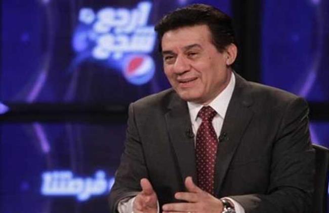 أتوقف 4 مرات.. القصة الكاملة لشكوى الزمالك لمدحت شلبى وأزماته بعد التعليق على مباريات القمة