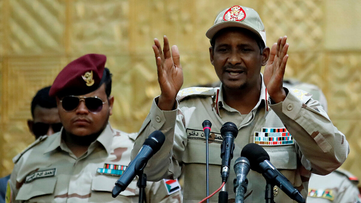حميدتي: نكرر التزامنا بالتحول الديمقراطي في السودان