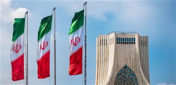   إيران: حظر صحيفة يومية نشرت صورة «يد» خامنئى