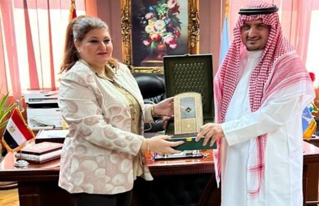 قنصل السعودية يبحث مع «الشباب والرياضة» التعاون المشترك
