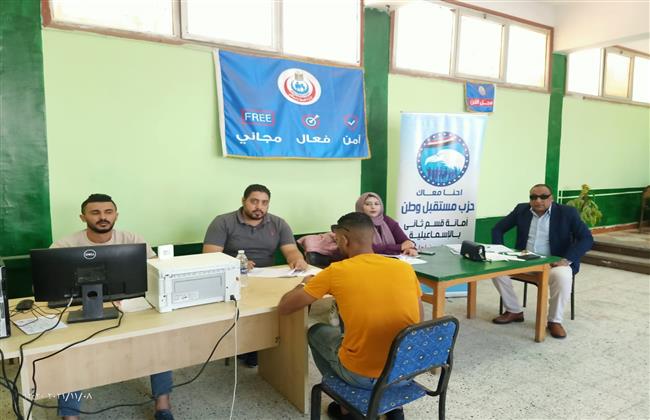 «مستقبل وطن» ينظم قوافل طبية متنقلة بالإسماعيلية لتقديم لقاحات كورونا 