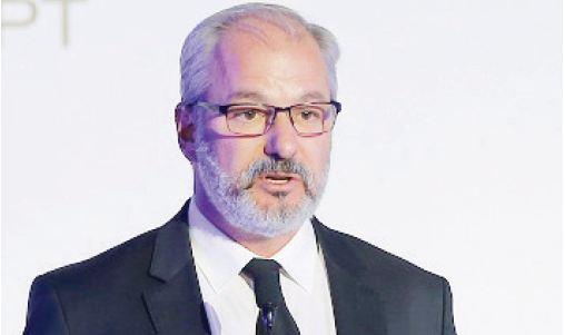 بنوا جوليا: نستعد لإقامة المصنع الثالث لإنتاج مستحضرات التجميل بالعاشر 