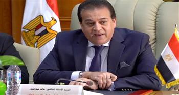  وزير التعليم العالي يصدر قرارًا بإغلاق كيان وهمي بالقاهرة 