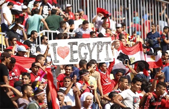 5000 مشجع يساندون الفراعنة في مواجهة الجابون.. رسميا