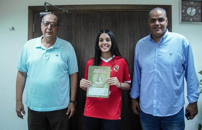 الأهلي يتعاقد مع زينة العلمي لتدعيم «سيدات الطائرة»