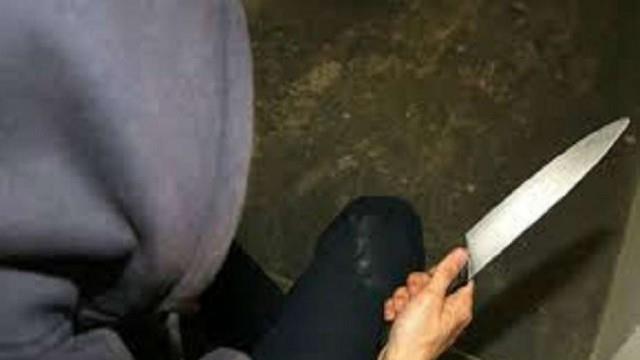 رفضت إعطائه أموال .. مدمن شابو يذبح عمته في نجع حمادي