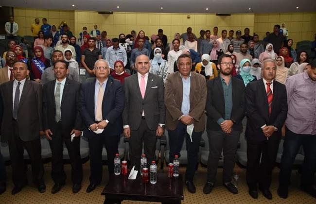 رئيس جامعة الأقصر يشهد حفل استقبال الطلاب الجدد بكلية الاثار