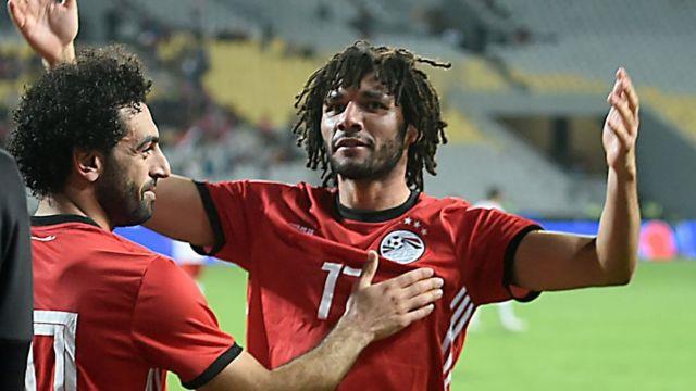 محمد صلاح والننى سلبى كورونا قبل السفر إلى أنجولا