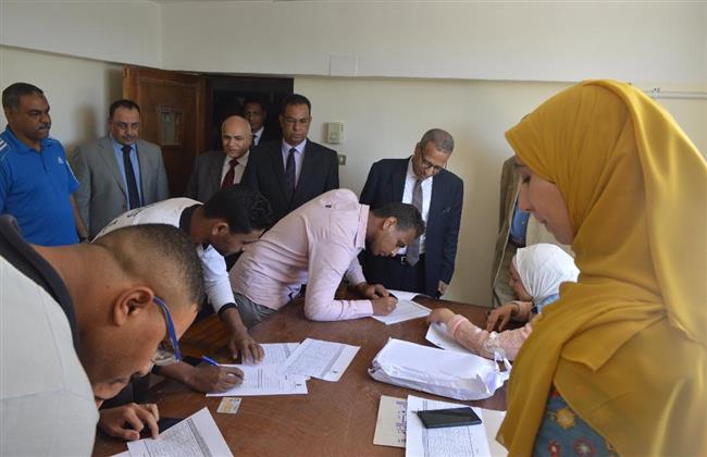 بالصور| انتخاب رئيس الاتحاد ونائبه على مستوى الكليات بجامعة جنوب الوادي.