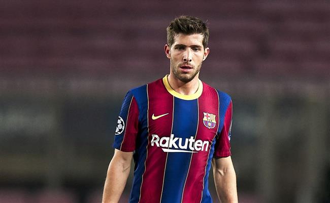 برشلونة يعلن خضوع سيرجى روبيرتو لجراحة فى الركبة