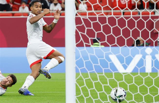 سيف الدين الجزيرى يحرز الهدف الأول لتونس فى مرمى المنتخب عمان