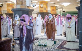 خادم الحرمين يدعو إلى إقامة صلاة الاستسقاء في المملكة الإثنين المقبل