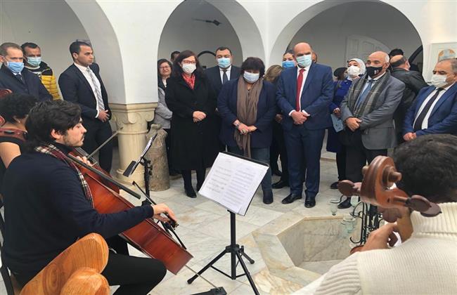 وزيرة الثقافة ونظيرتها التونسية تزوران المركز الثقافي الدولي بالحمامات 