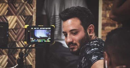 معتز حسام يدخل غرفة مونتاج «وش تالت»