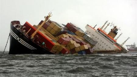 مصرع 9 أشخاص إثر غرق سفينة شحن شرق الصين‎‎