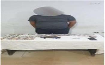 سقوط تاجر مخدرات ببولاق الدكرور في قبضة المباحث 