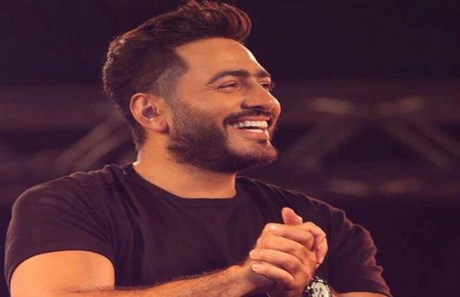 تامر حسني: سعيد بالغناء في قصر عابدين