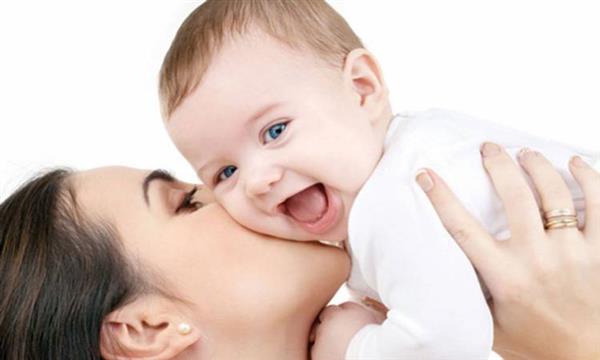 دراسة: التحدث للأطفال يساعدهم على تعلم الكلمات