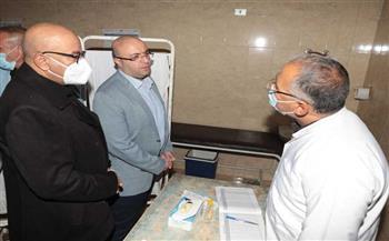 محافظ بني سويف يوجه بالتوسع في مراكز تلقي لقاح كورونا 