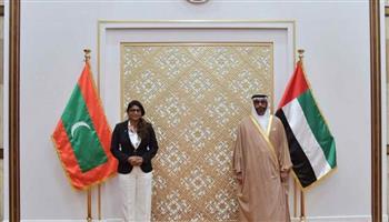   الإمارات والمالديف تبحثان تعزيز التعاون الثنائي في المجالات الدفاعية والعسكرية